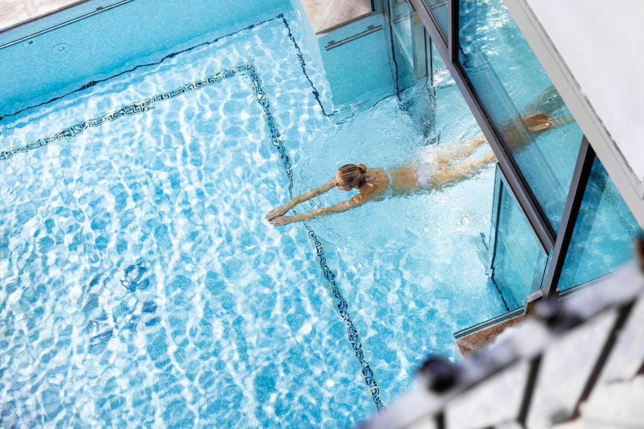 Savoy Dolomites Luxury & Spa Hotel 셀바디발가르디나 외부 사진