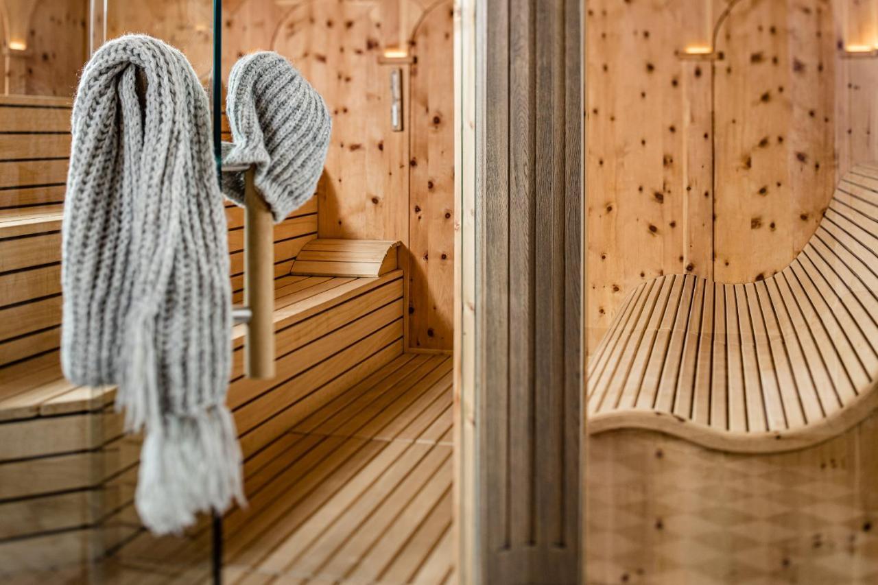 Savoy Dolomites Luxury & Spa Hotel 셀바디발가르디나 외부 사진