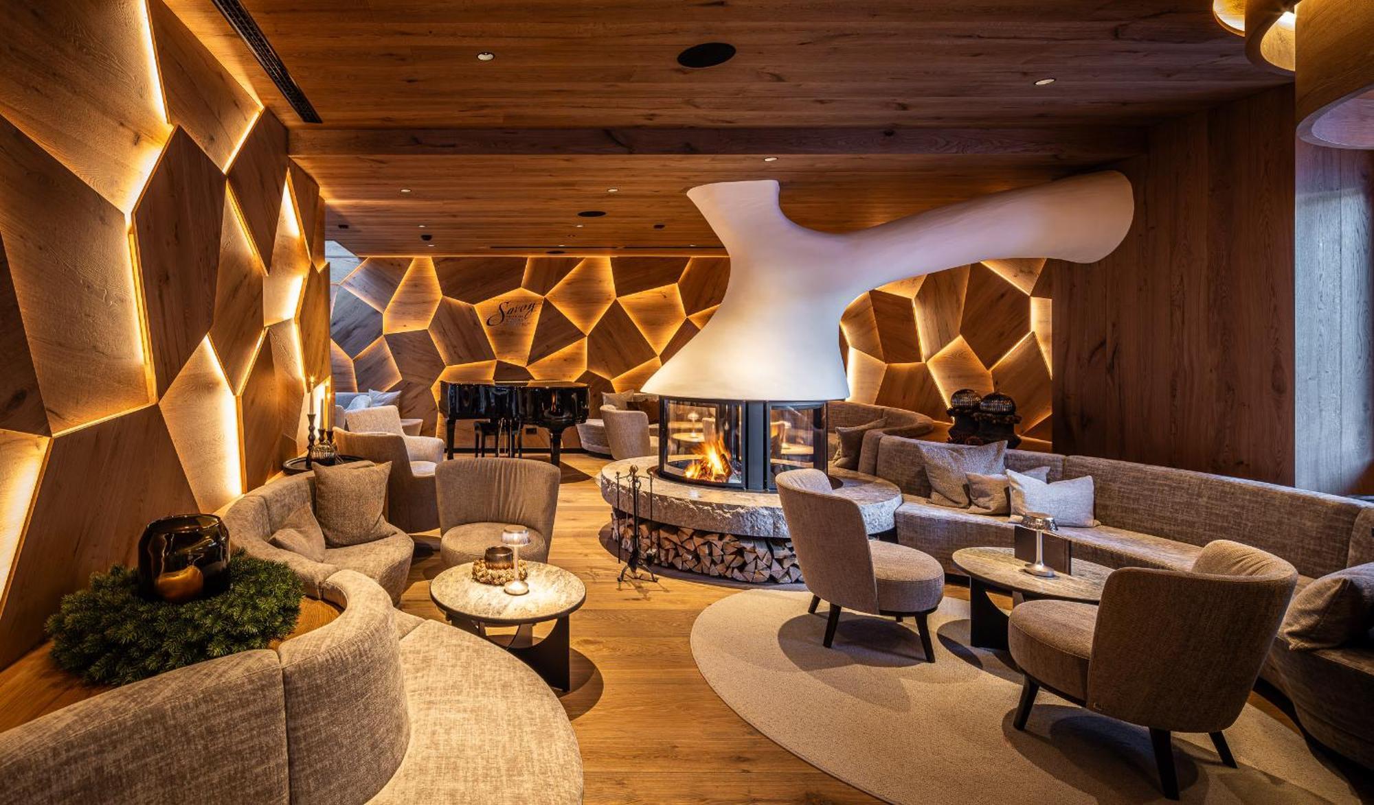 Savoy Dolomites Luxury & Spa Hotel 셀바디발가르디나 외부 사진
