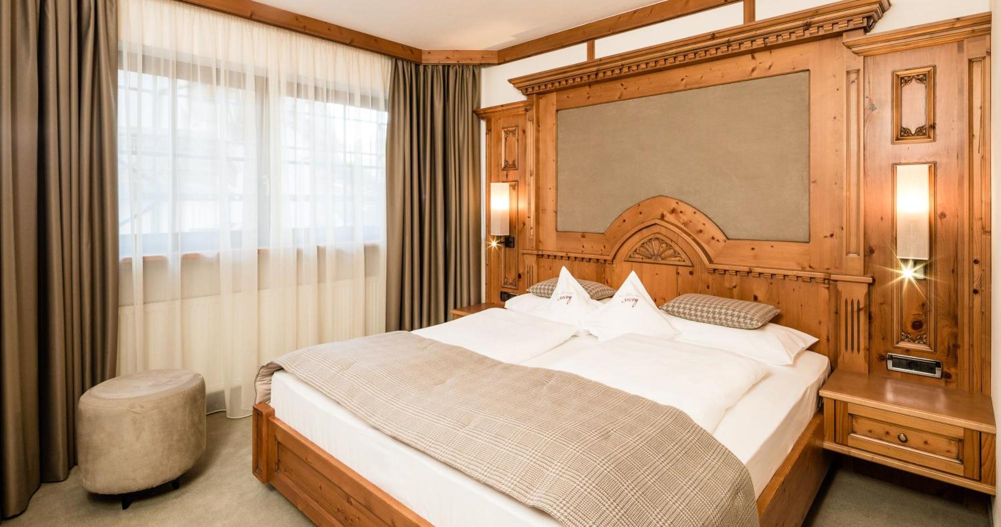 Savoy Dolomites Luxury & Spa Hotel 셀바디발가르디나 외부 사진