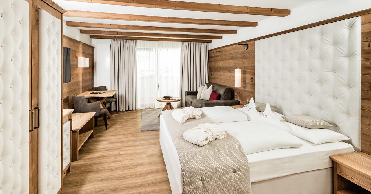 Savoy Dolomites Luxury & Spa Hotel 셀바디발가르디나 외부 사진